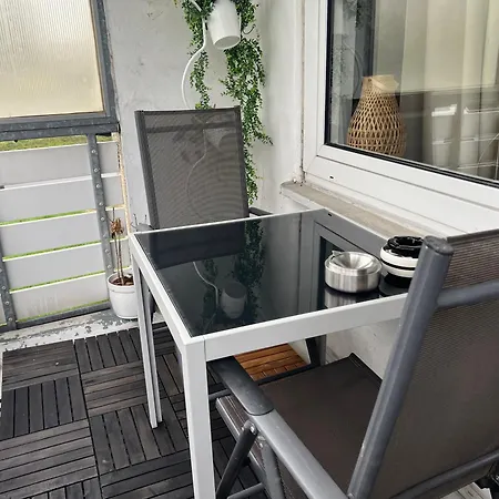 Апартаменты Dortmunder Erdgeschoss-luxusloft Mit Grossen Balkon, Netflix Und 250 Mbytes Highspeed Wifi *