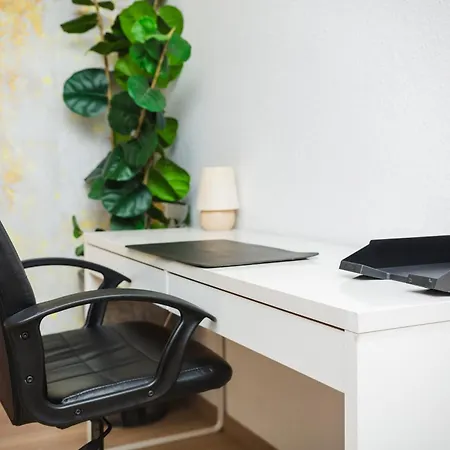 Dortmunder Erdgeschoss-luxusloft Mit Grossen Balkon, Netflix Und 250 Mbytes Highspeed Wifi Wilhelmshohe