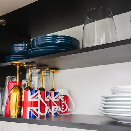 Dortmunder Erdgeschoss-luxusloft Mit Grossen Balkon, Netflix Und 250 Mbytes Highspeed Wifi