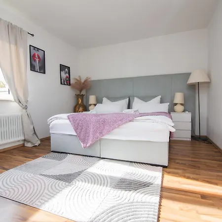 Lägenhet Dortmunder Erdgeschoss-luxusloft Mit Grossen Balkon, Netflix Und 250 Mbytes Highspeed Wifi Wilhelmshohe