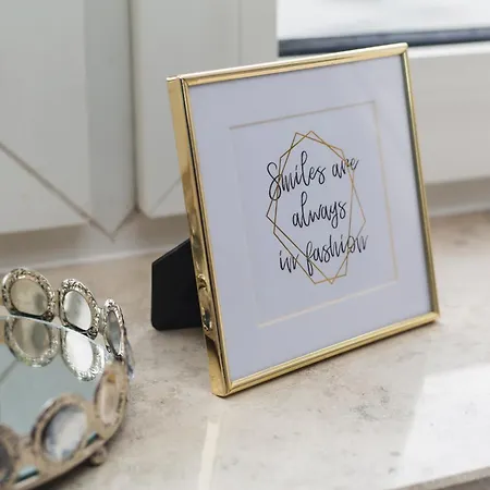 Dortmunder Erdgeschoss-luxusloft Mit Grossen Balkon, Netflix Und 250 Mbytes Highspeed Wifi Wilhelmshohe