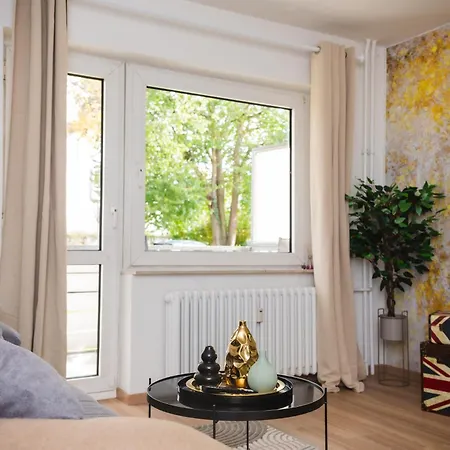 Апартаменты Dortmunder Erdgeschoss-luxusloft Mit Grossen Balkon, Netflix Und 250 Mbytes Highspeed Wifi